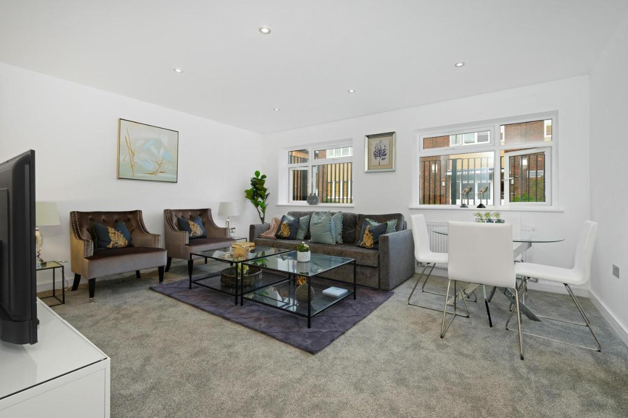 St Martins House Luxury 2 Bedroom Apartments Ruislip By 360Stays Exterior foto