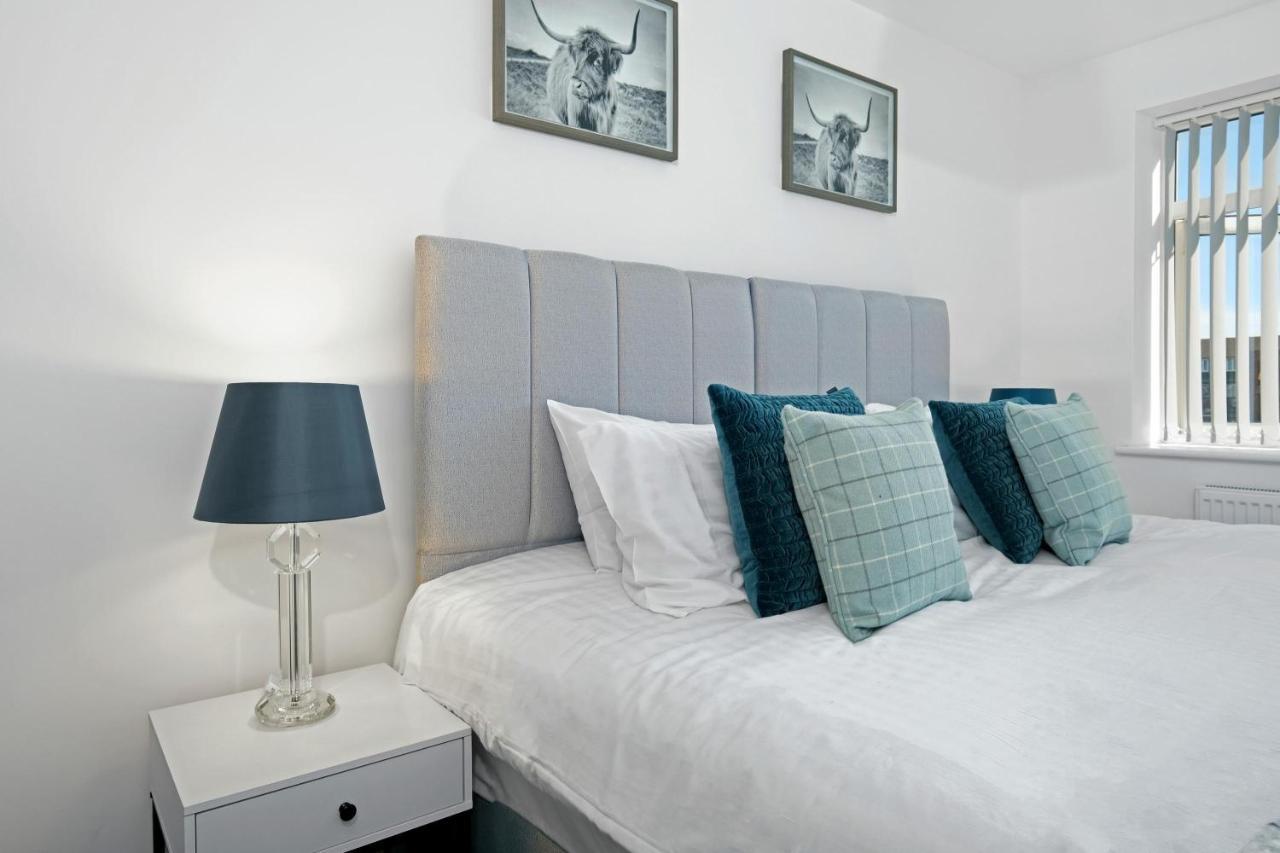 St Martins House Luxury 2 Bedroom Apartments Ruislip By 360Stays Exterior foto