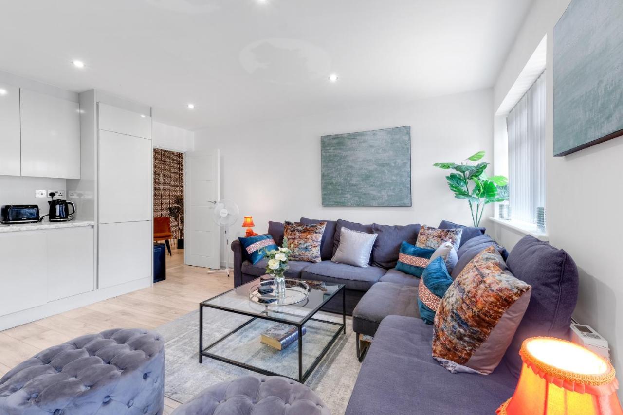 St Martins 2 Bedroom Apartments In Ruislip By 360 Stays Exterior foto