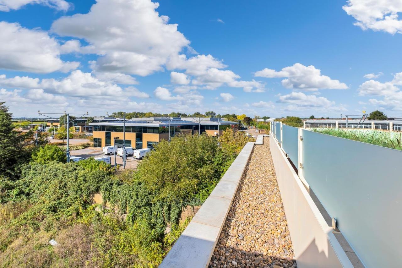 St Martins 2 Bedroom Apartments In Ruislip By 360 Stays Exterior foto