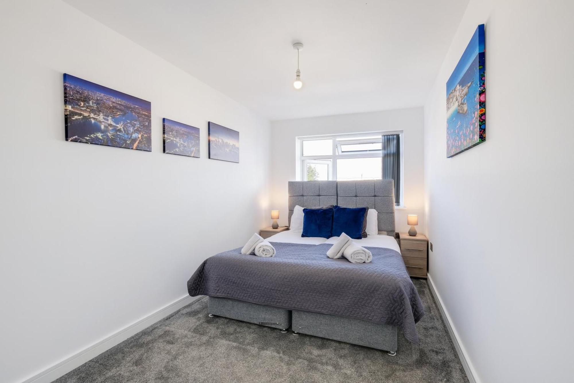 St Martins House Luxury 2 Bedroom Apartments Ruislip By 360Stays Exterior foto