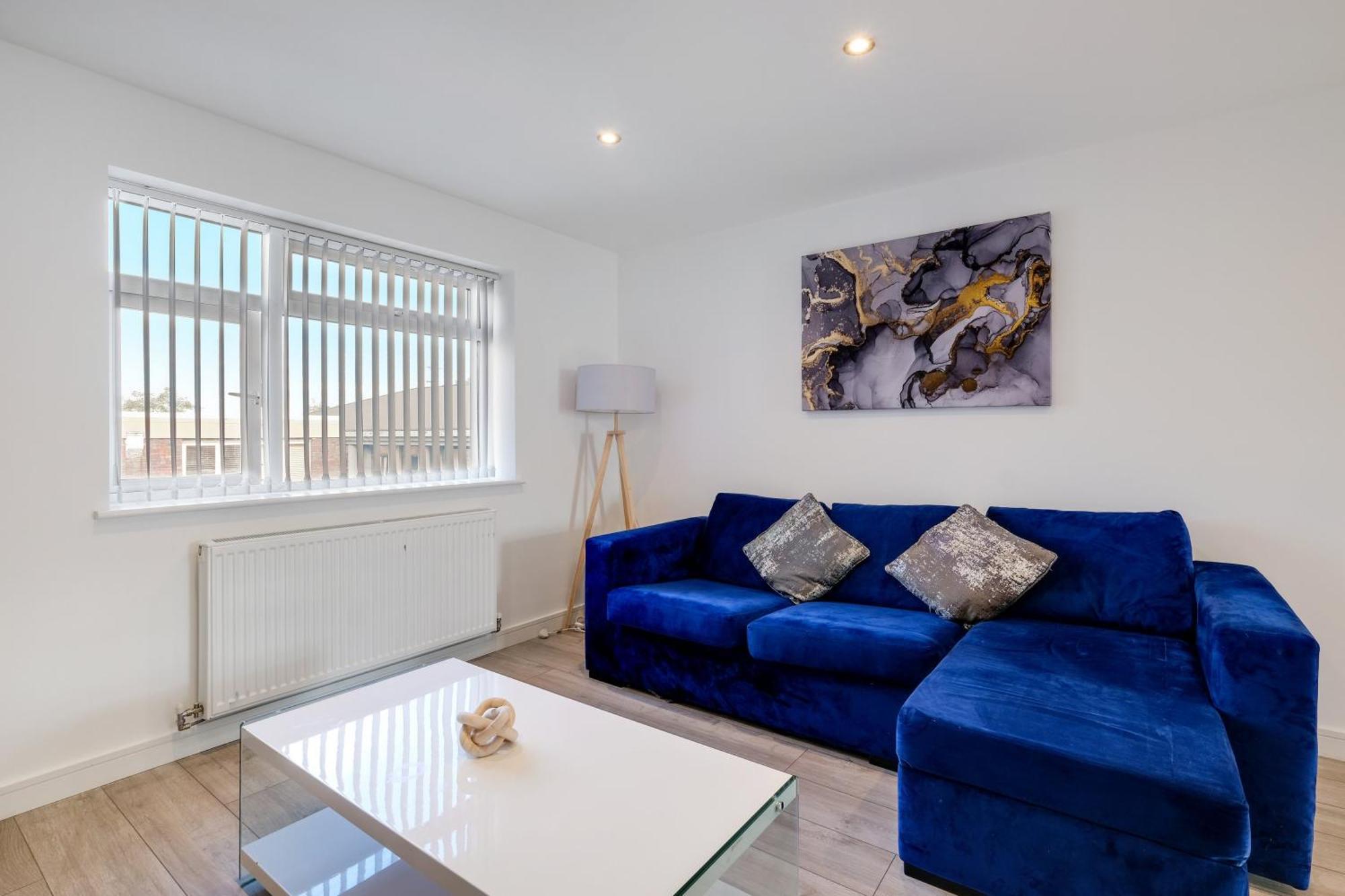 St Martins House Luxury 2 Bedroom Apartments Ruislip By 360Stays Exterior foto